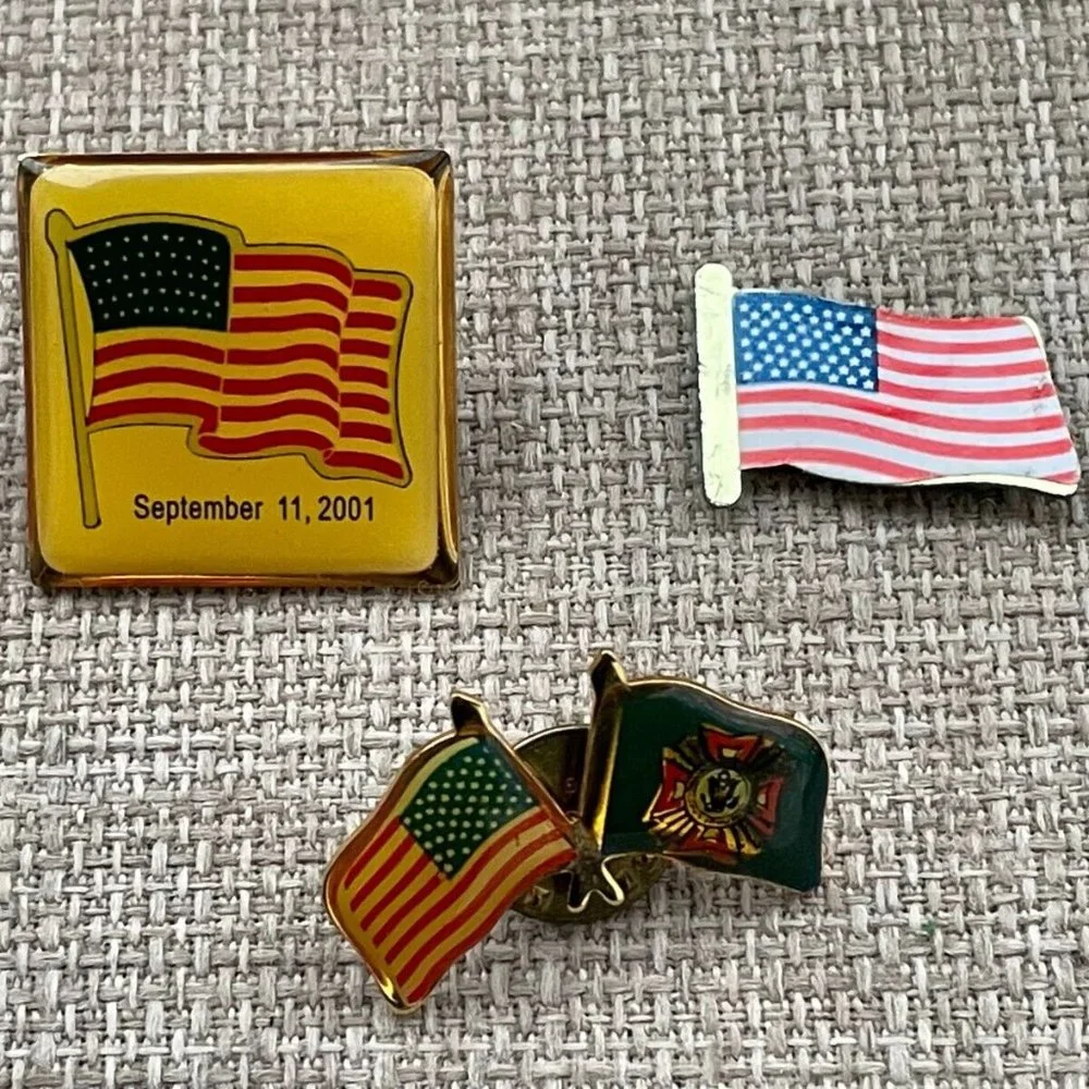 lot of 3 pins US Flag Patriot Pins Vintage Pins